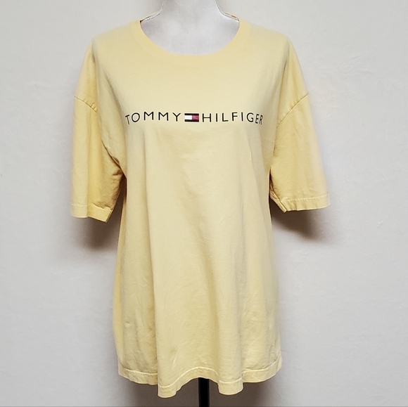 VINTAGE 90's/Y2K Tommy Hilfiger Butter Yellow Spell Out Short Sleeve Graphic Tee - Picture 4 of 12